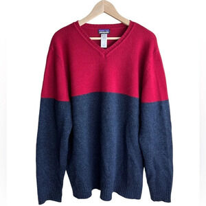 Patagonia • Colorblock V-Neck Pullover Sweater
